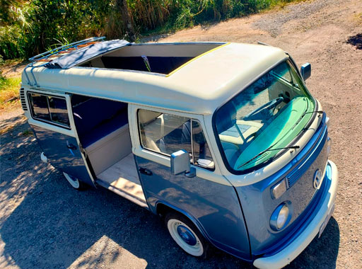 Foto Volkswagen Kombi Azul Metálica